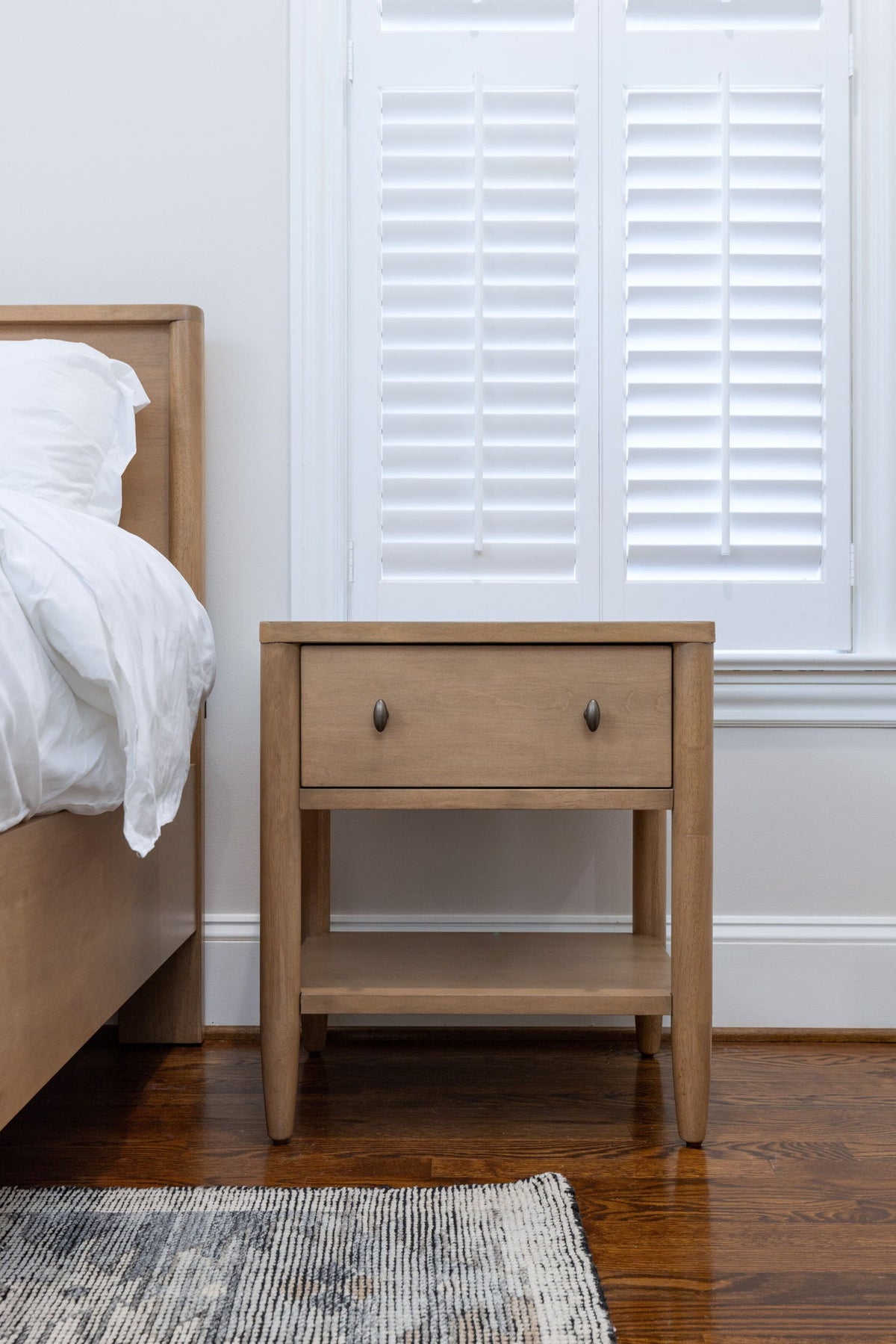 Chatham - 1 Drawer Nightstand With USB-A And USB-C Port - Warm Maple