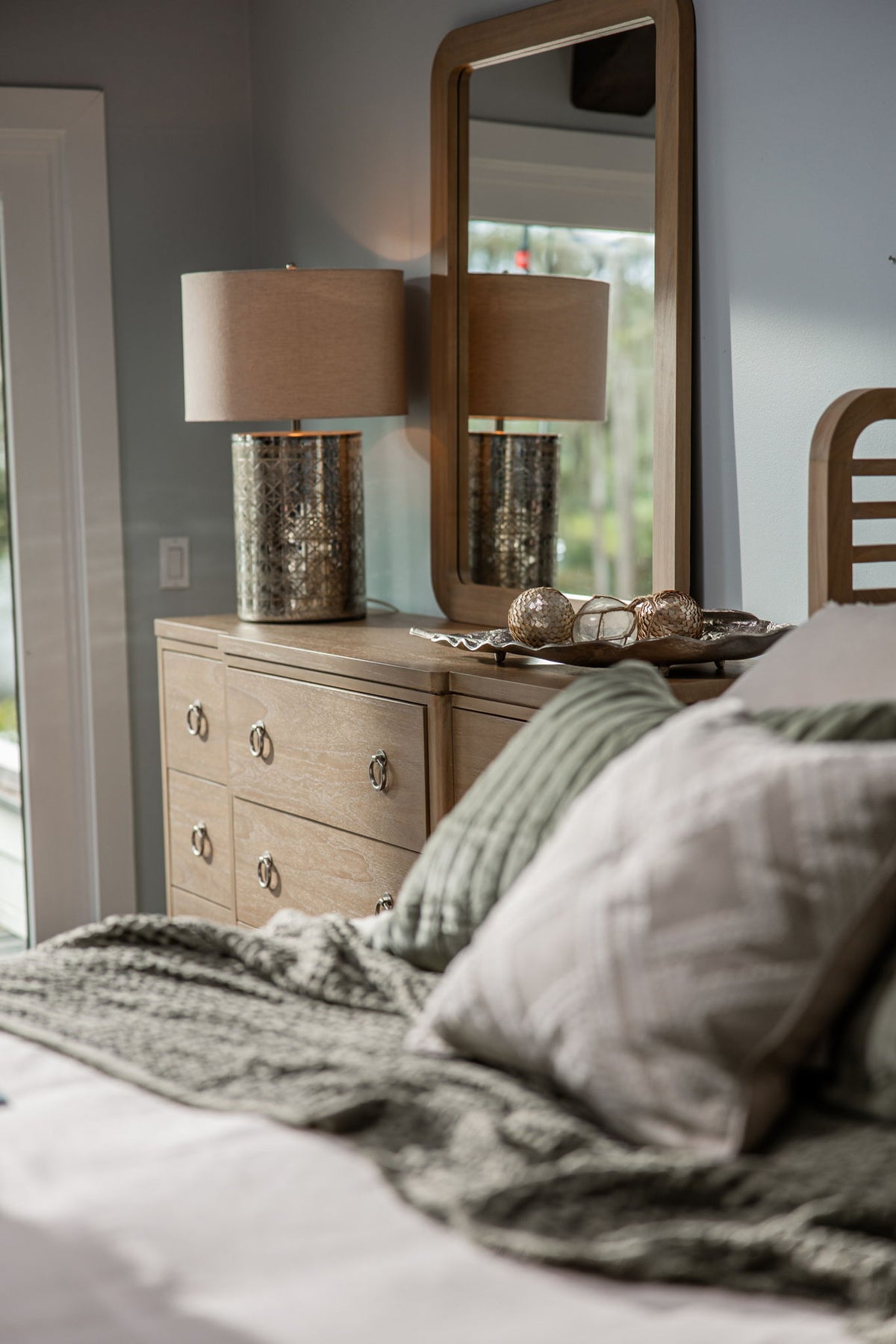 Monterey - 9 Drawer Dresser - Sandstone