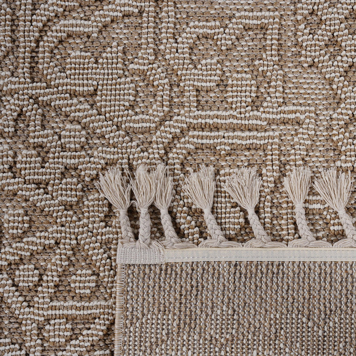Guros - 8' X 10' Medallion Indoor / Outdoor Area Rug - Beige