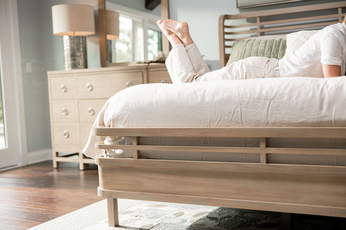Monterey - Bed