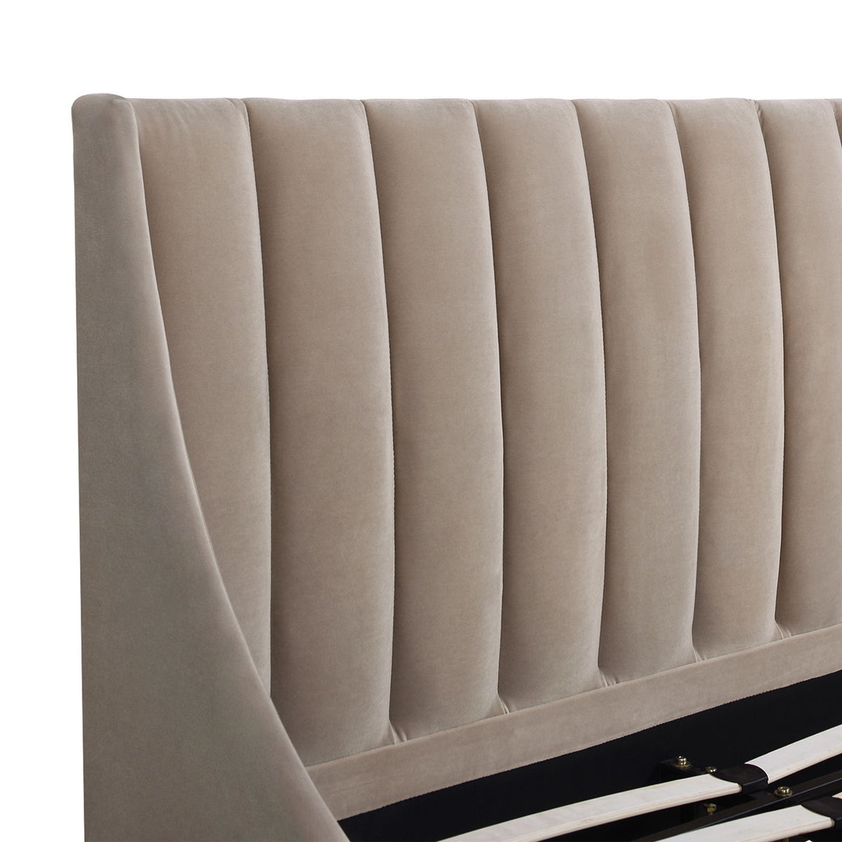 Aspen - Vertical Tufted Headboard Platform Bed