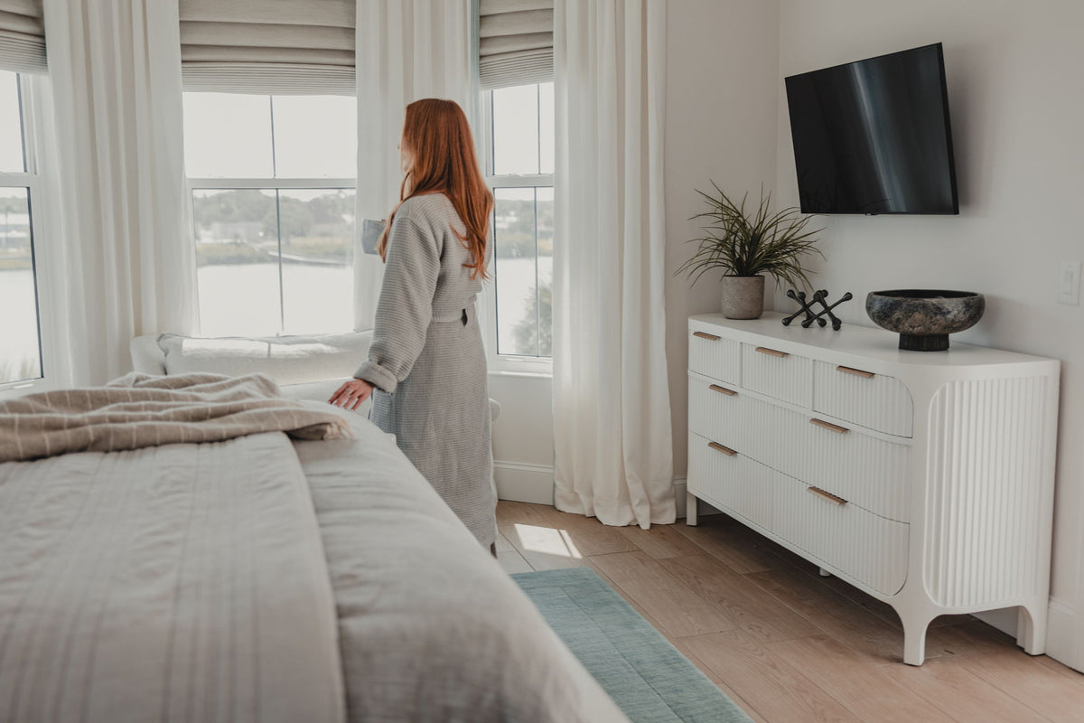 Montauk - 7-Drawer Dresser - White