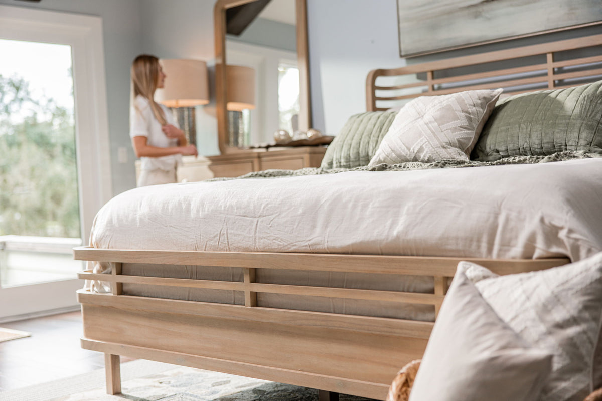 Monterey - Bed