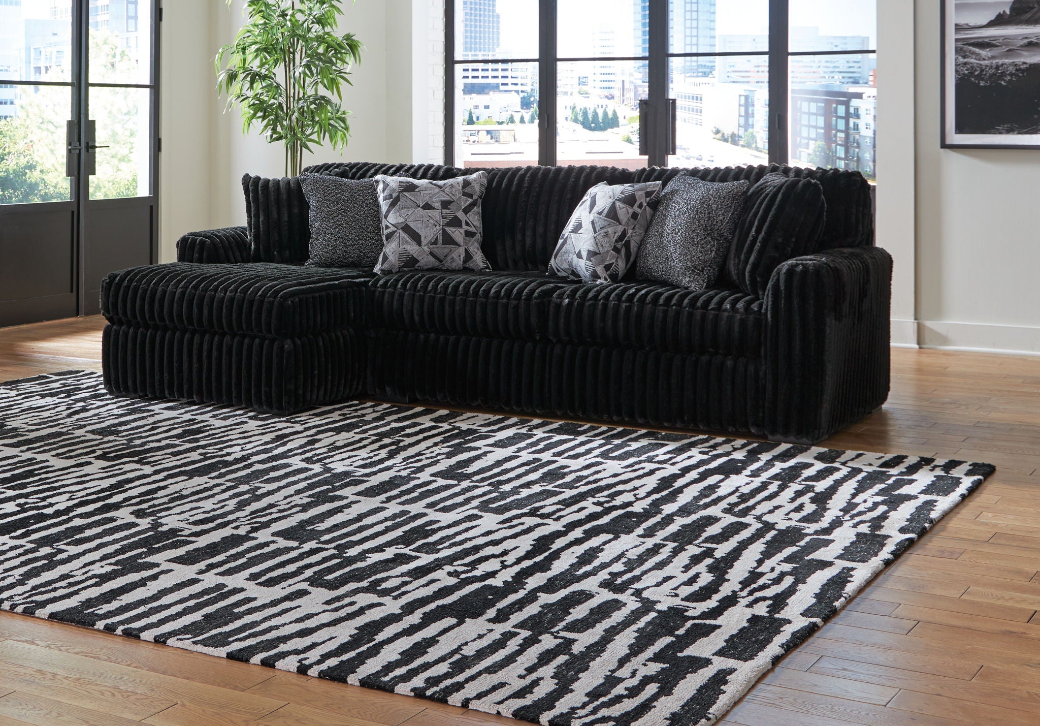 Midnight-Madness - Sectional - Onyx