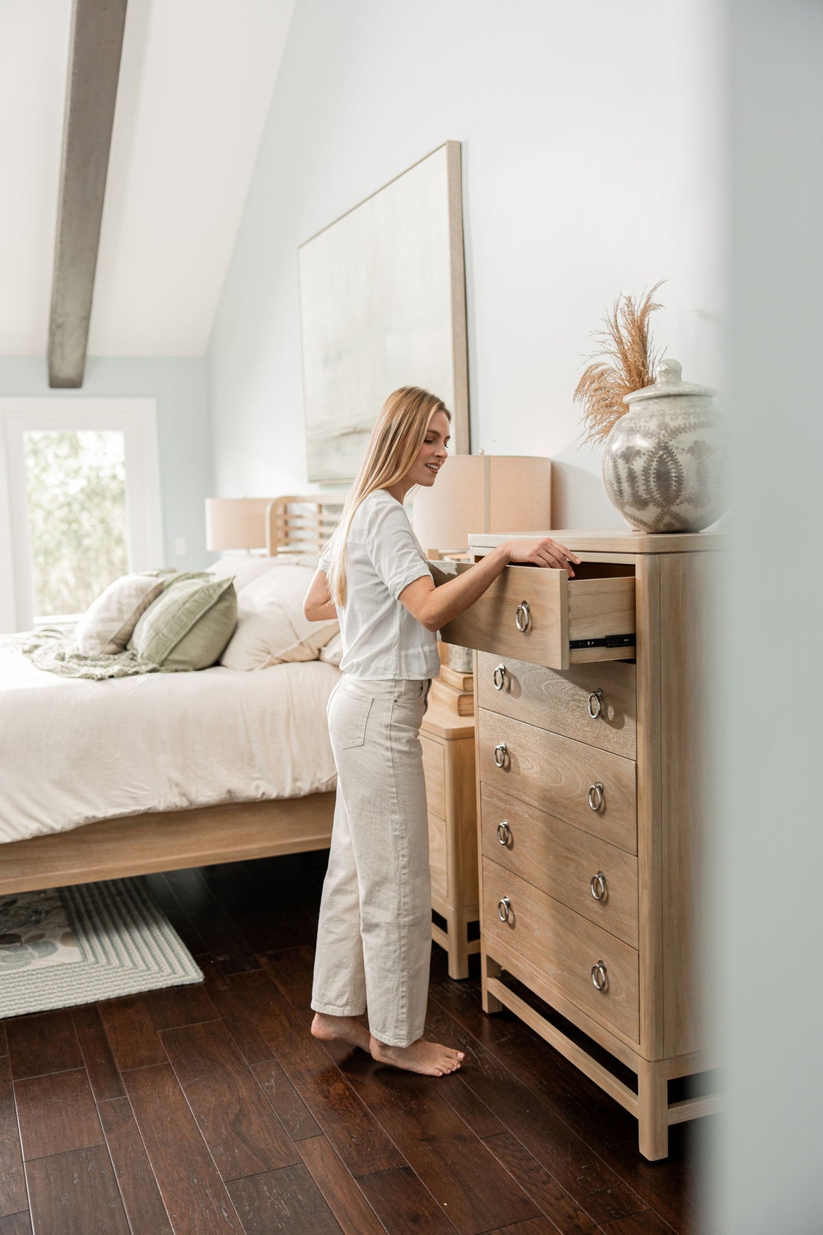 Monterey - Bed