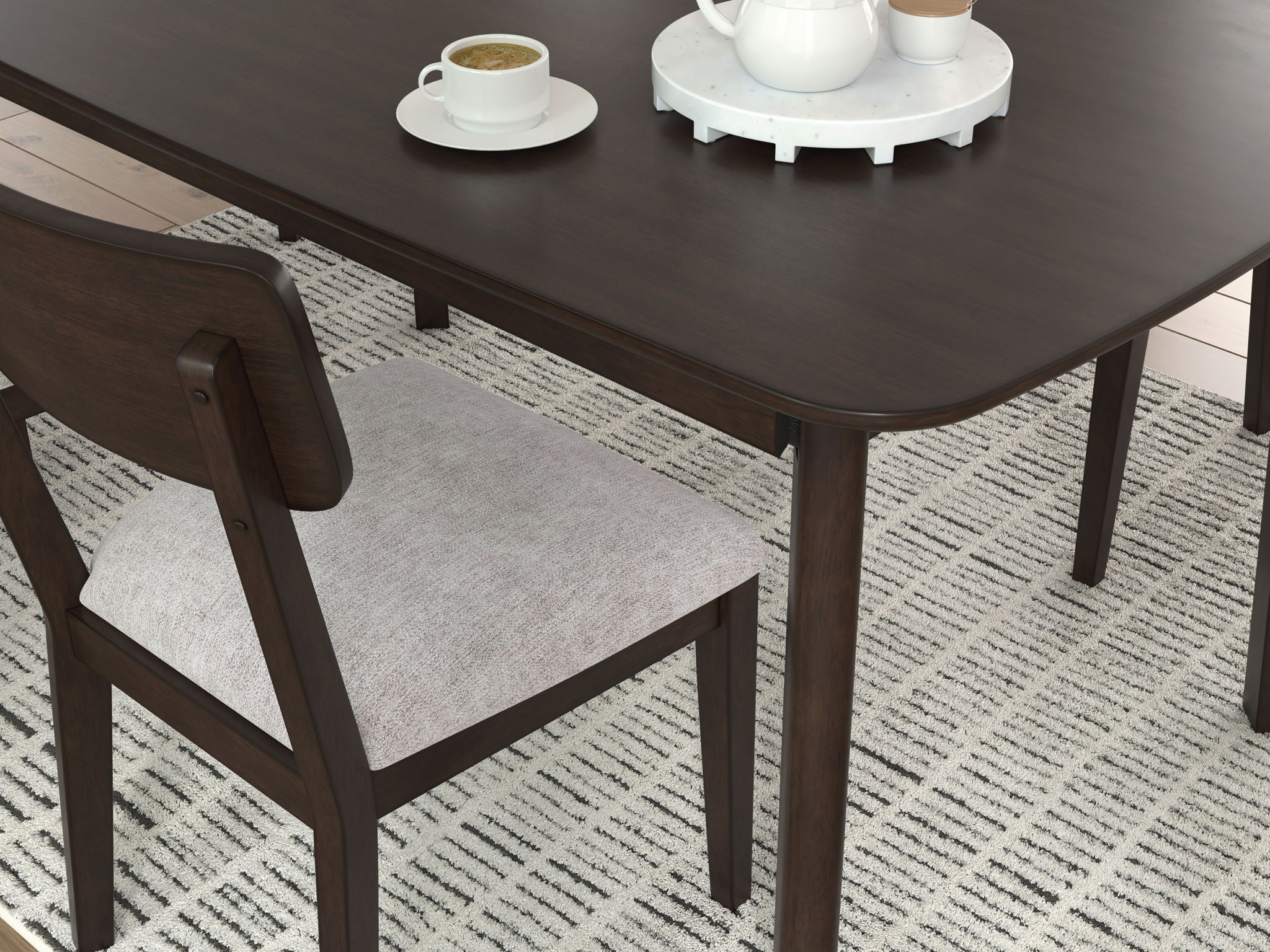 Shorbyn - Dining Room Table Set (Set of 5) - Merlot