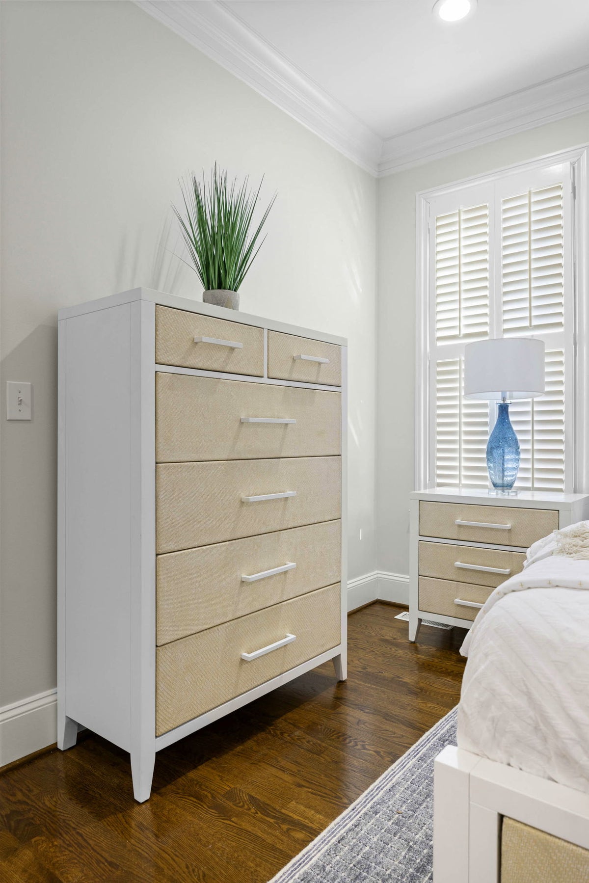Miramar - 6 Drawer Woven Chest - Sand / Stark White