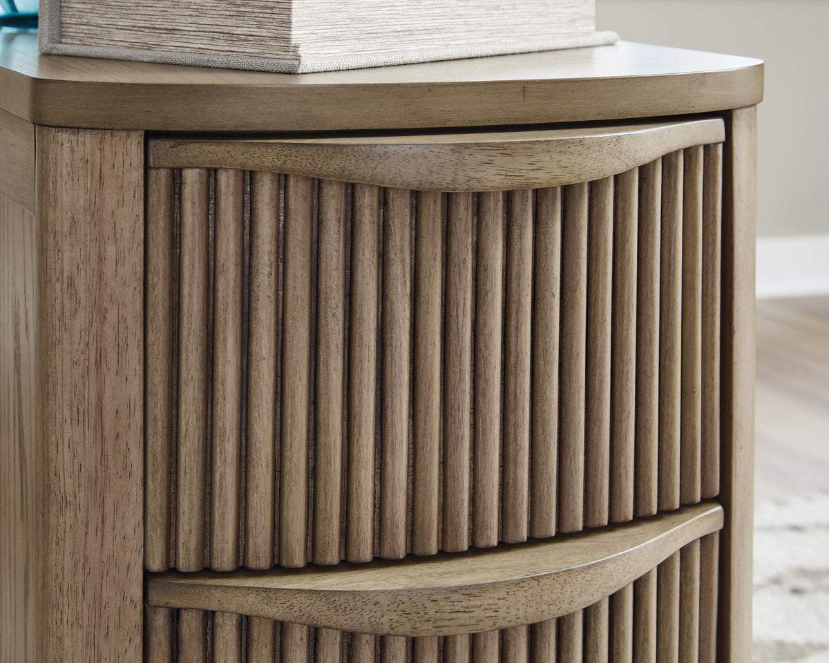 Camdill - Chair Side End Table