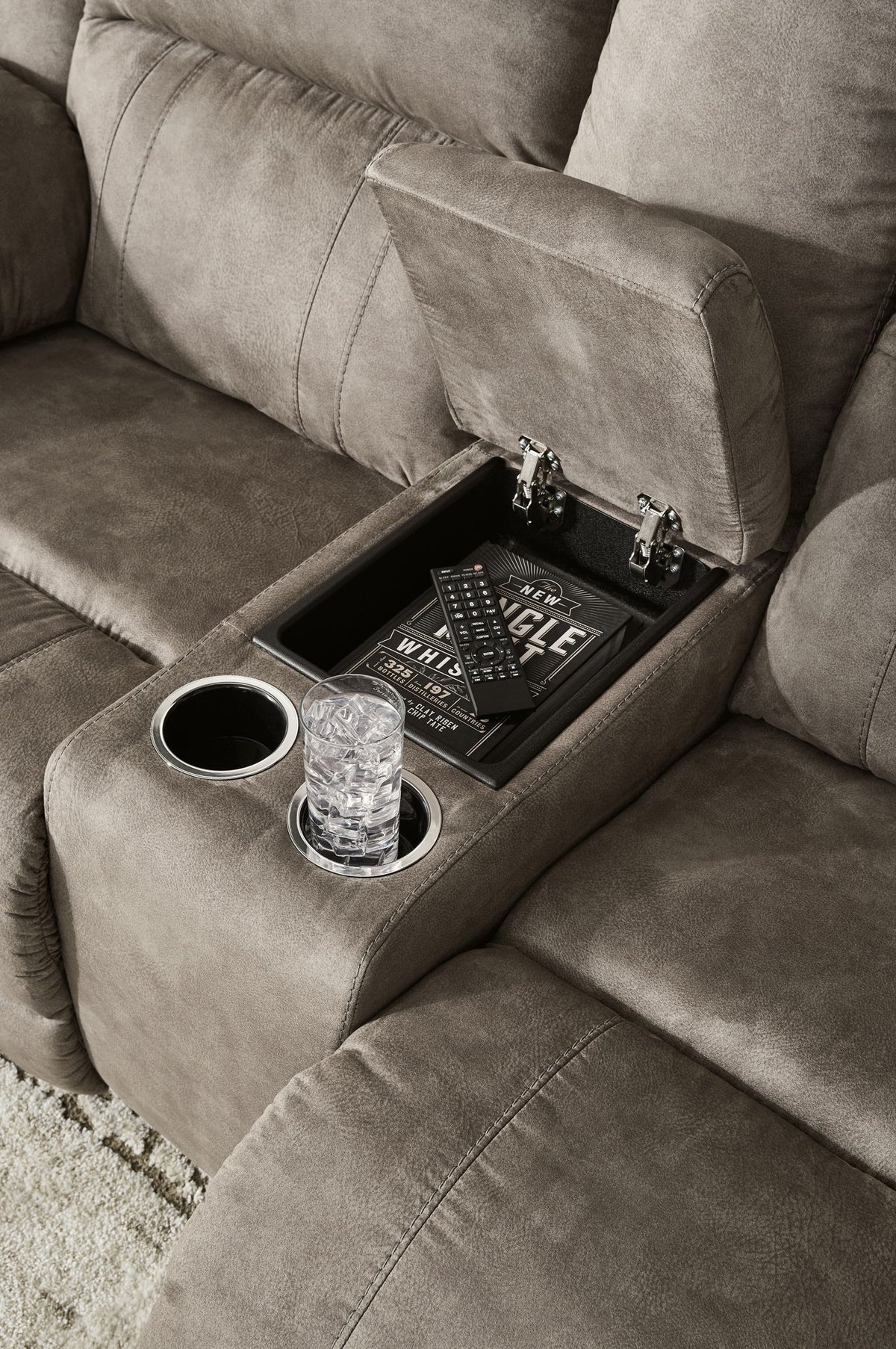Laresview - Dbl Reclining Loveseat with Console - Fossil