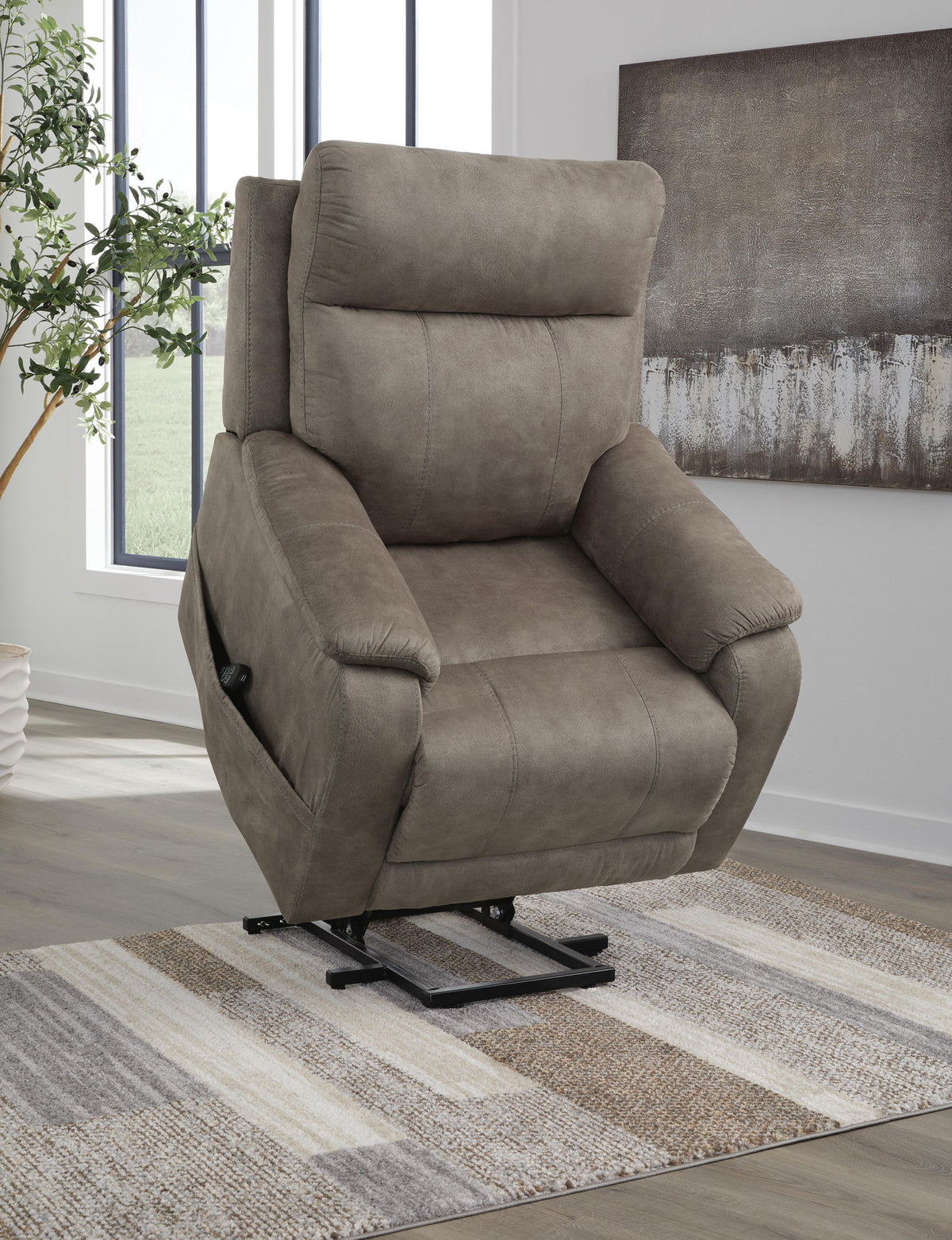 Crestmeade - Power Lift Recliner