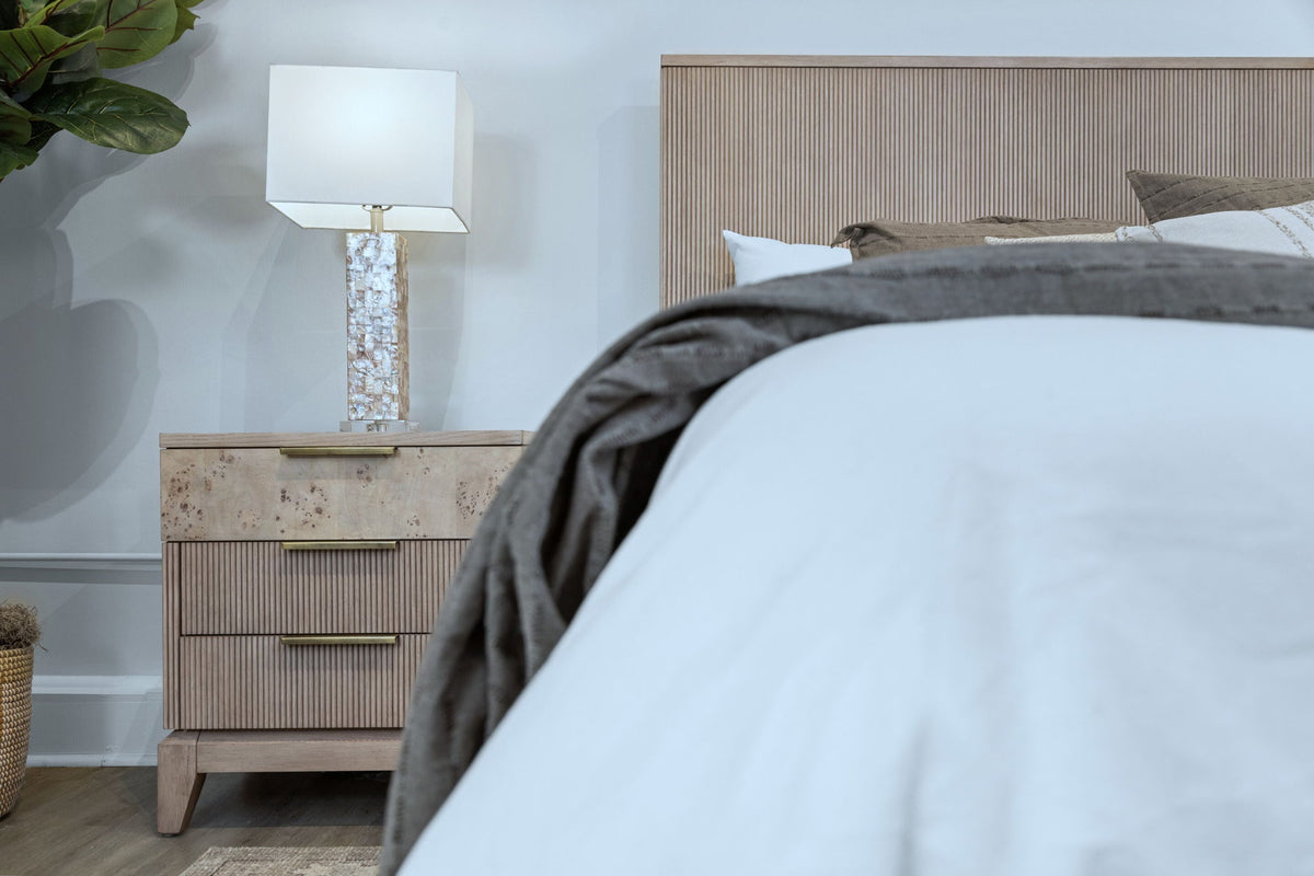 Manhattan Valley - 3 Drawer Nightstand