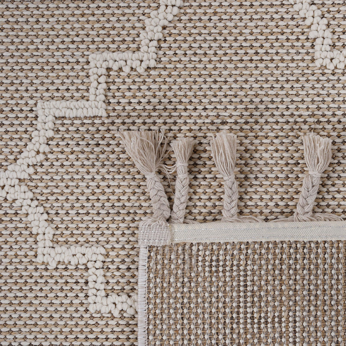 Guros - 8' X 10' Trellis Indoor / Outdoor Area Rug - Ivory
