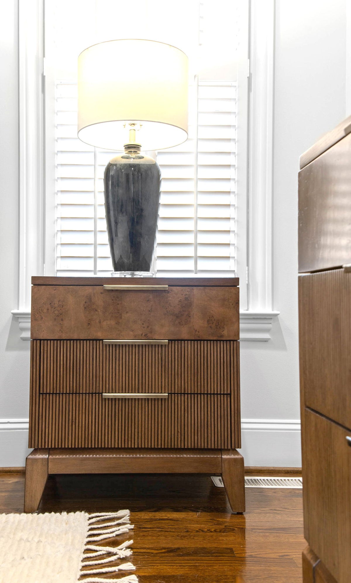 Manhattan Valley - 3 Drawer Nightstand