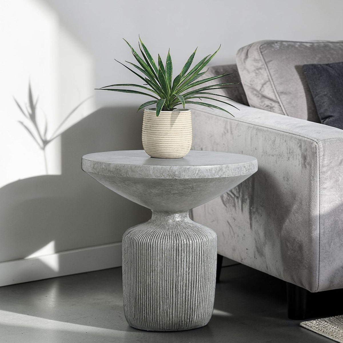 Laddie - Weathered Table
