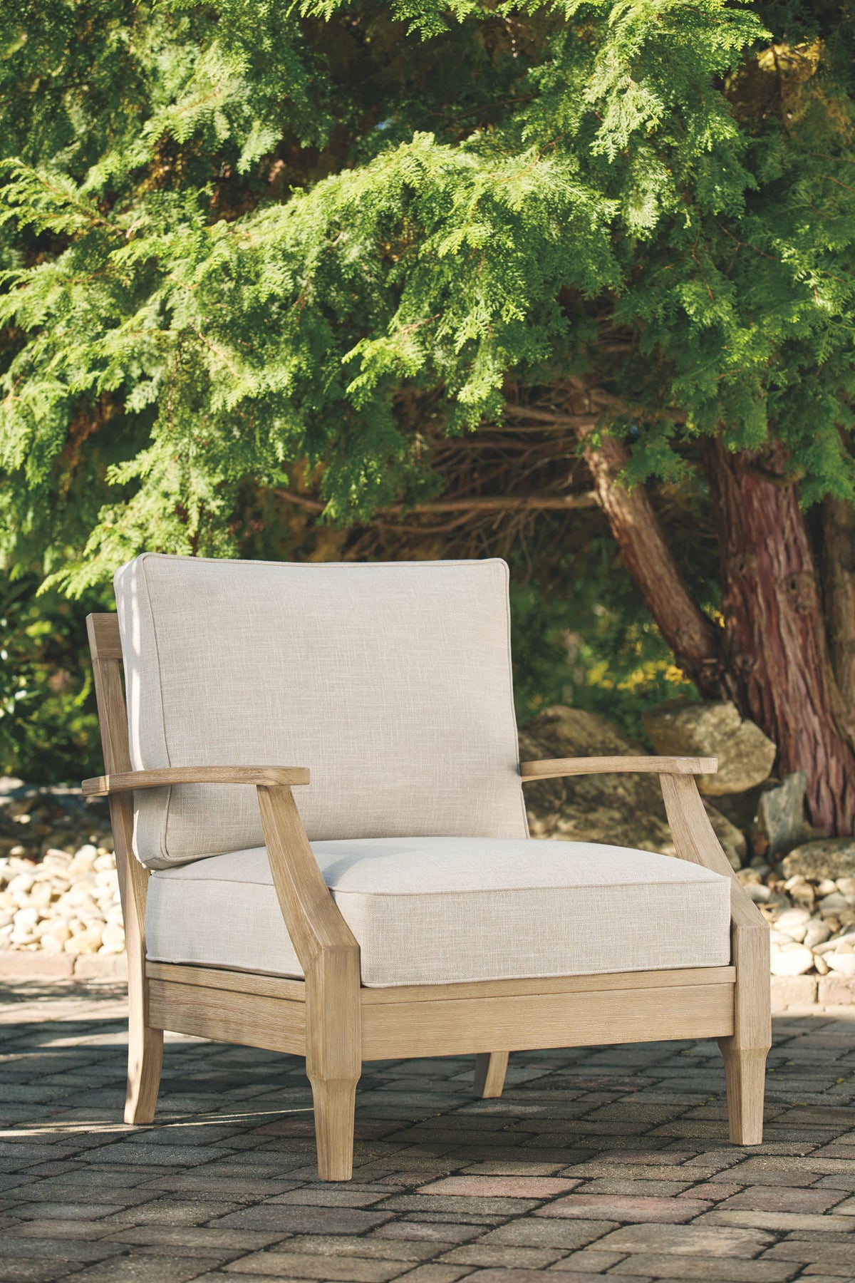 Clare View - Lounge Chair w/Cushion  - Beige