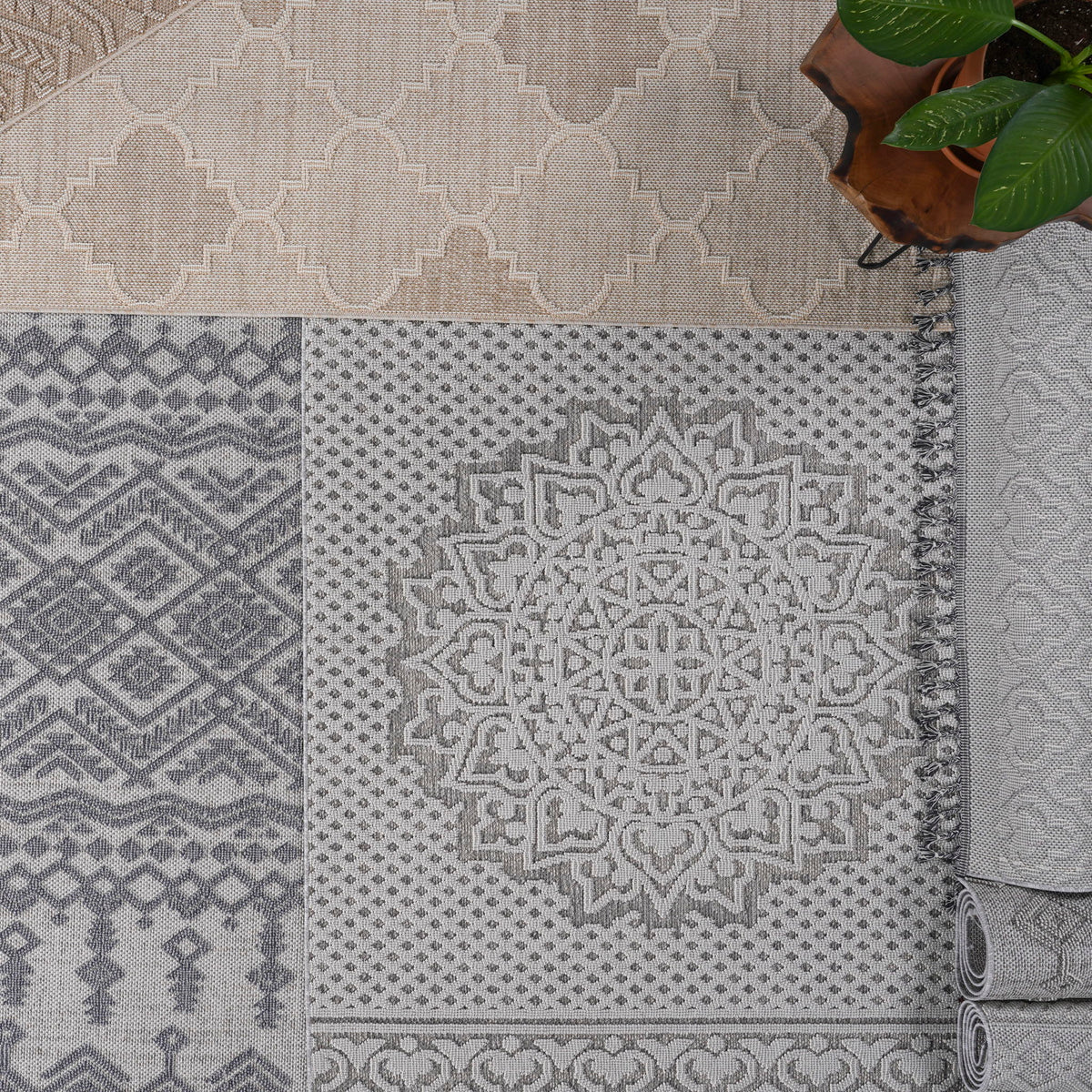 Guros - 6' X 9' Traditional Indoor / Outdoor Area Rug - Natural