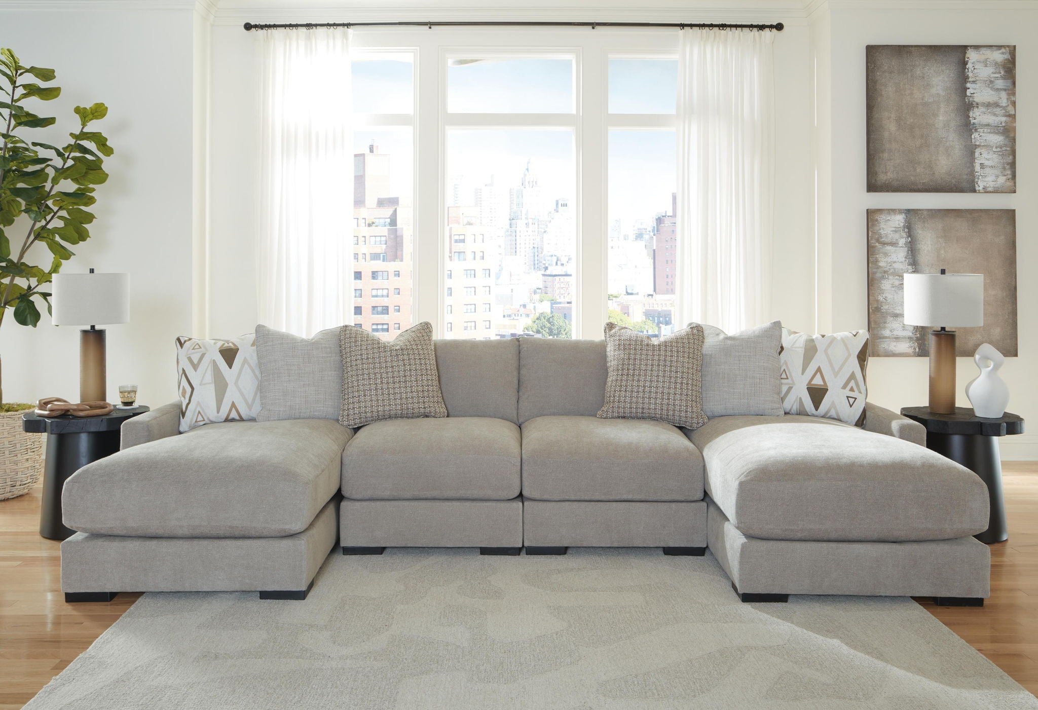 Aslan Court - Sectional
