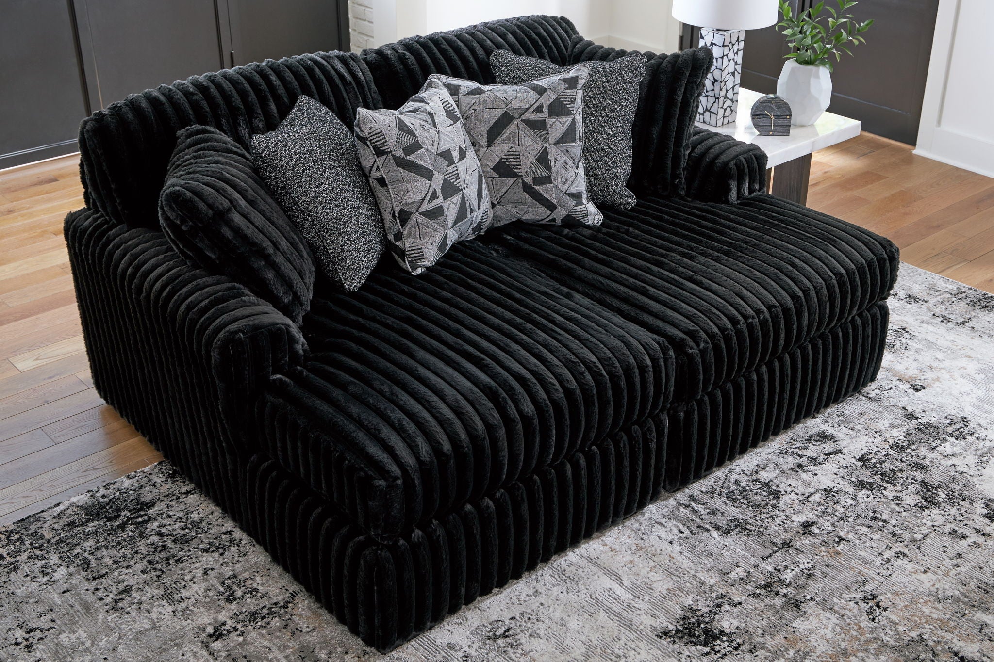 Midnight-Madness - Sectional - Onyx
