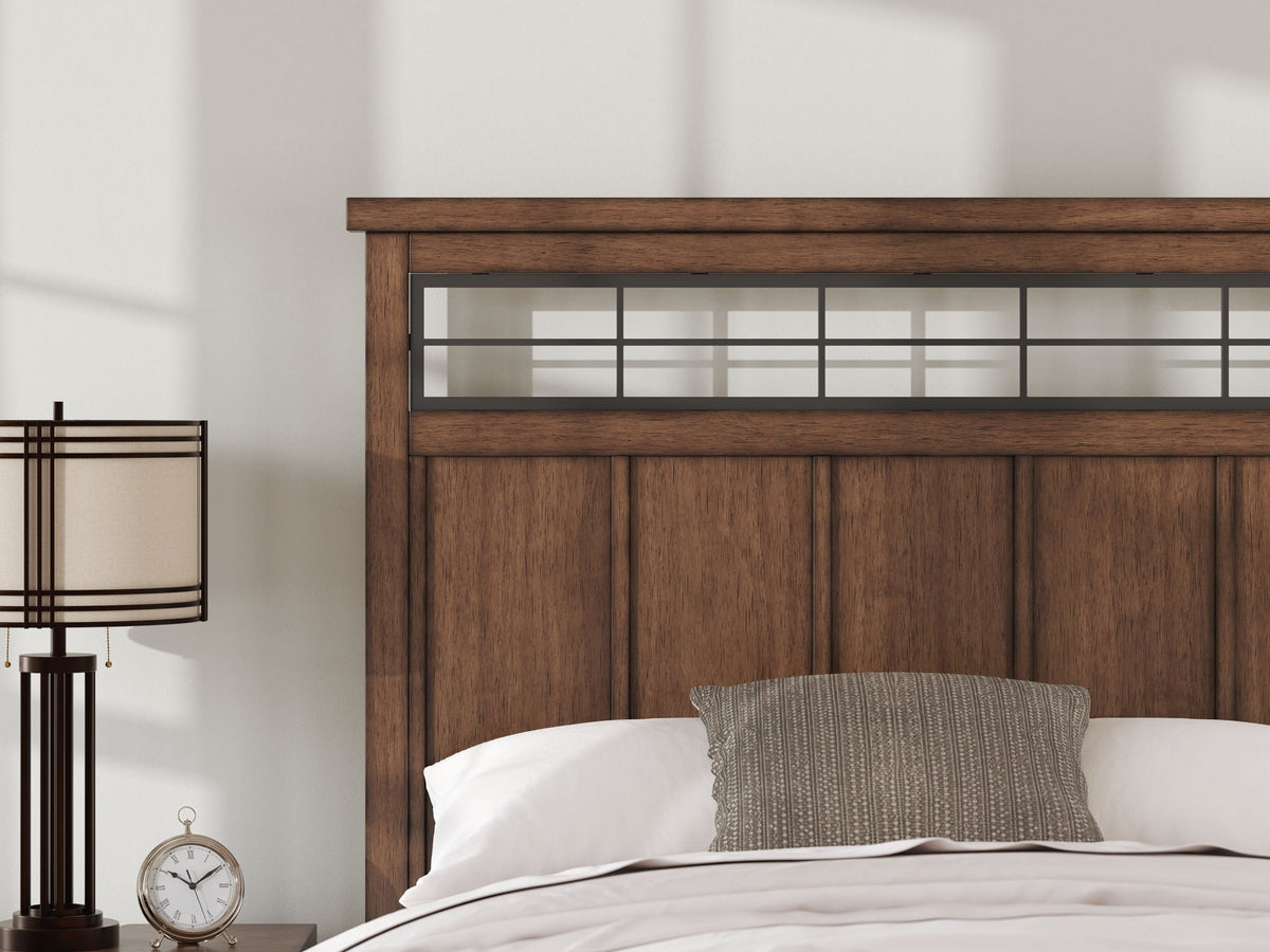 Taffenbrook - Panel Storage Bed