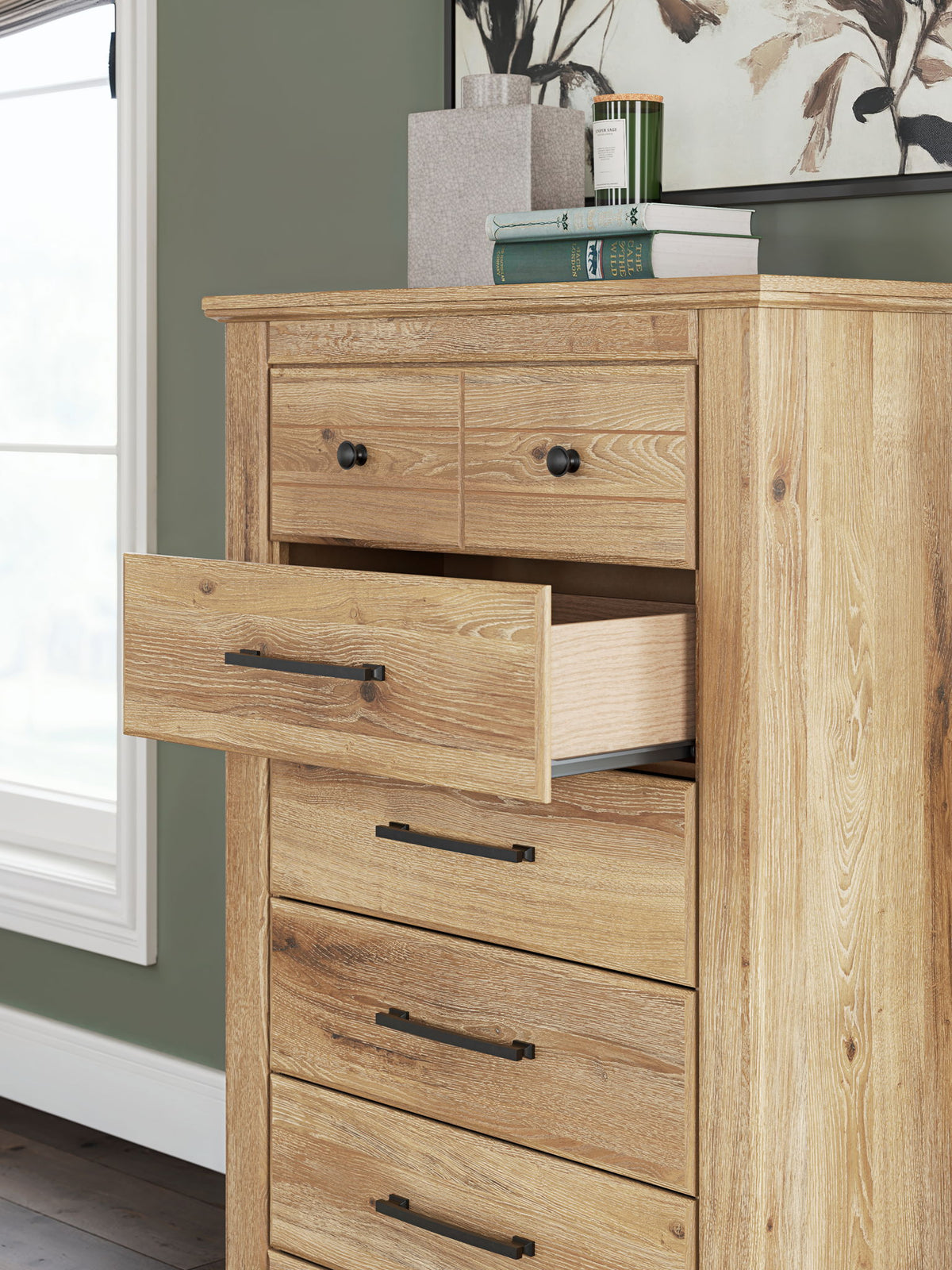 Makidern - Five Drawer Chest