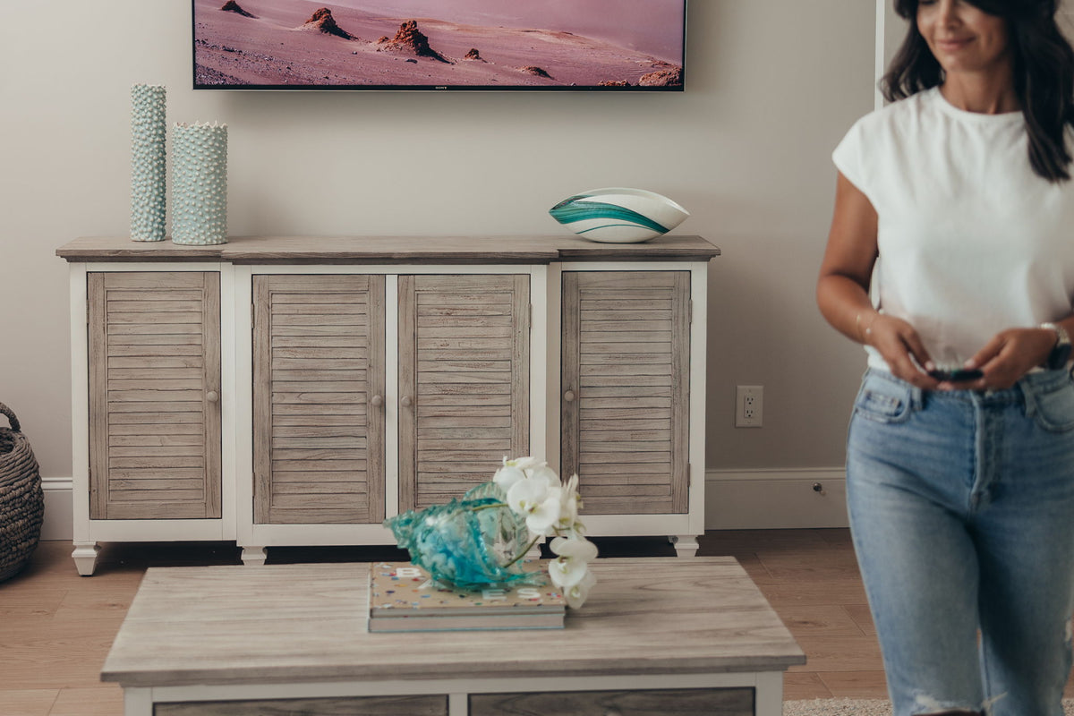 Islamorada - 4-Door Credenza - Dapple Gray / Blanc