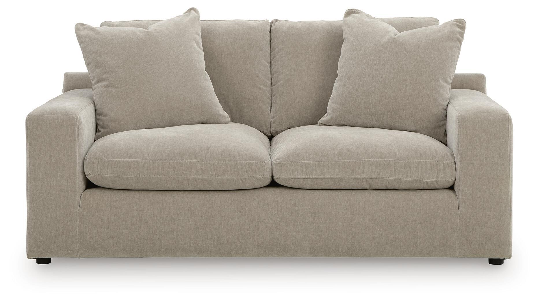 Maxton Heights - Loveseat