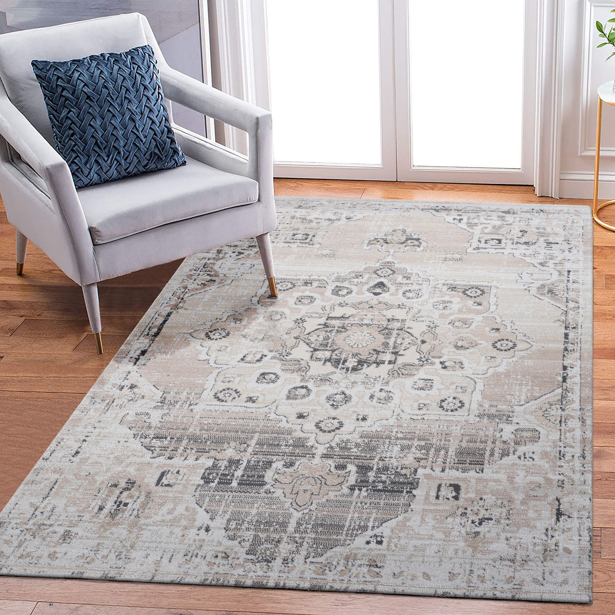 Payas - 6' X 9' Medallion Area Rug - Cream / Beige