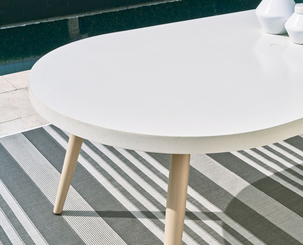 Seton Creek - Oval Dining Table With Umb Opt - White