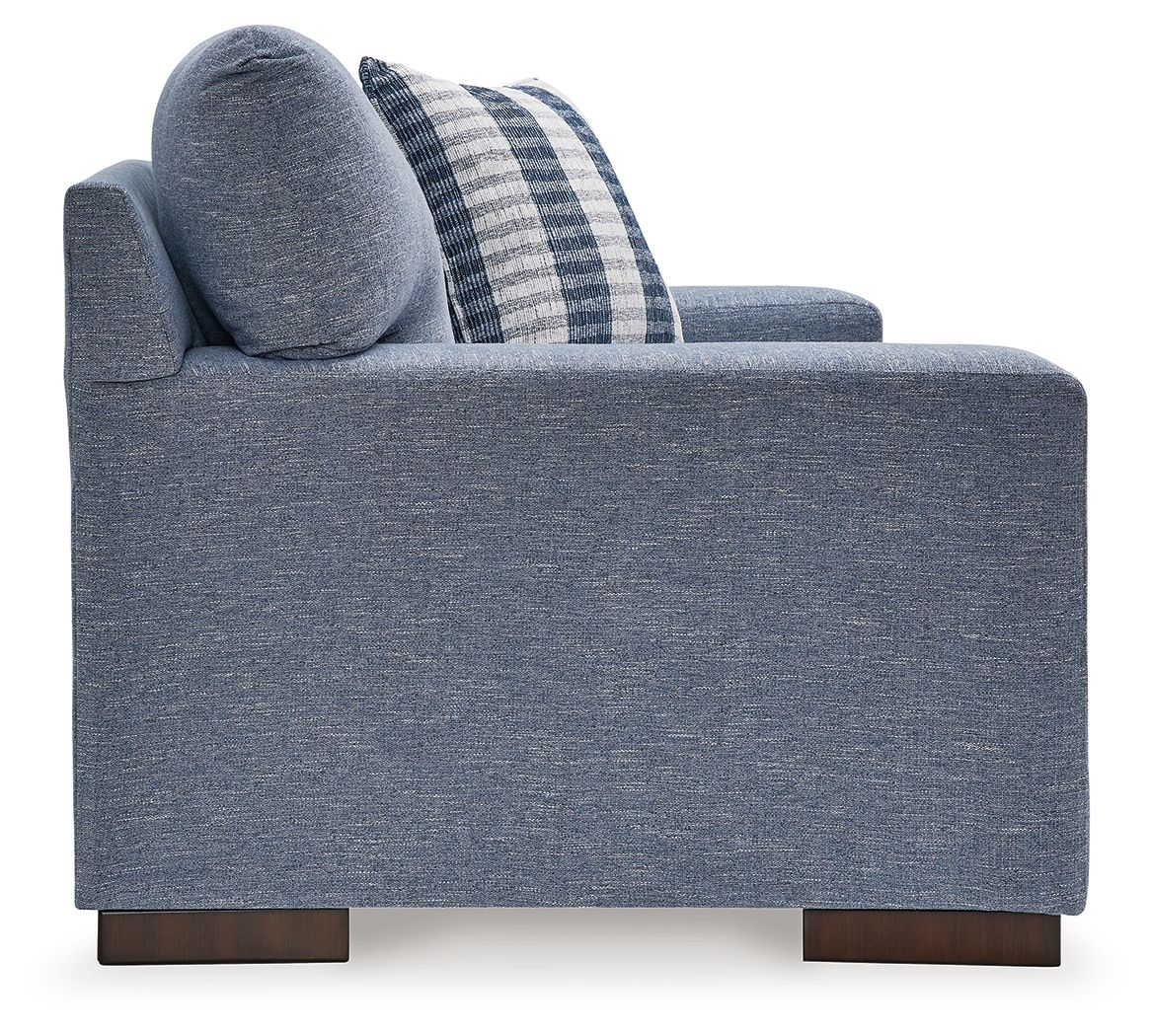 Belvoir - Chair And A Half